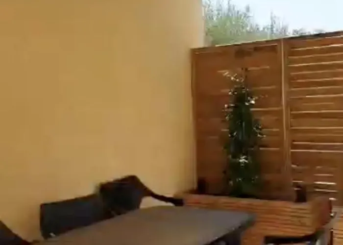 Magnifique T4 Au Calme Apartman Uzès